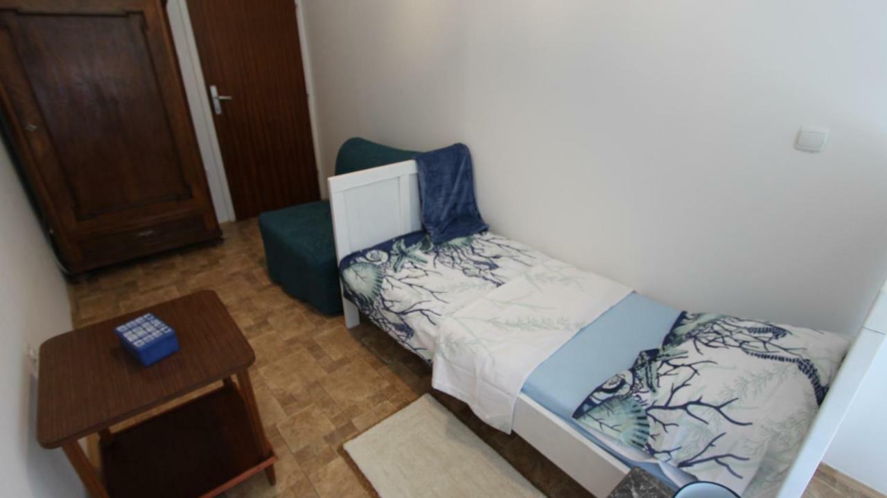 Apartment Palazzo Šare Vrbnik Esterno foto